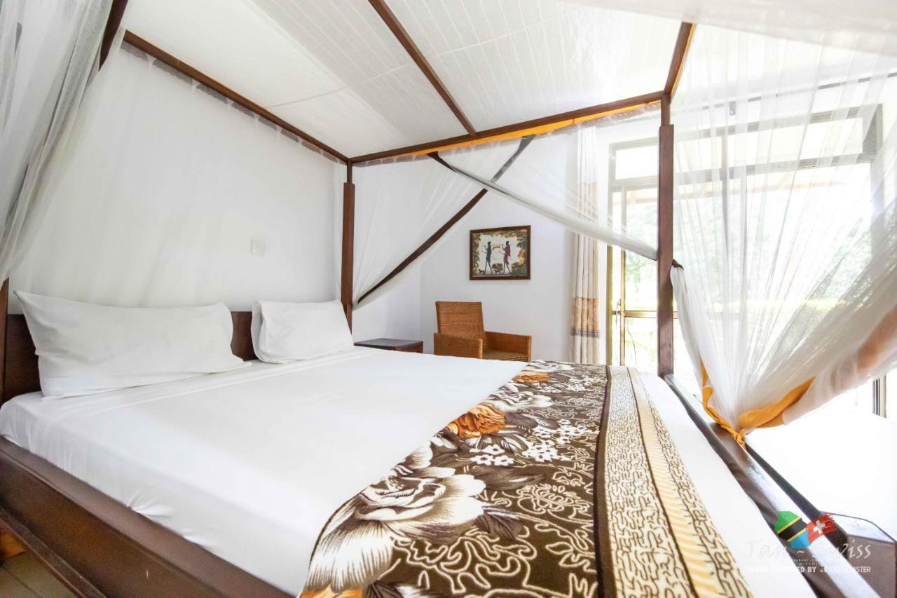 Tan-Swiss Lodge Mikumi Экстерьер фото